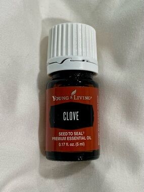 Young Living Clove Essential Oil 5 ml Bottle- BRAND NEW UNOPENED SEALED BOTTLE